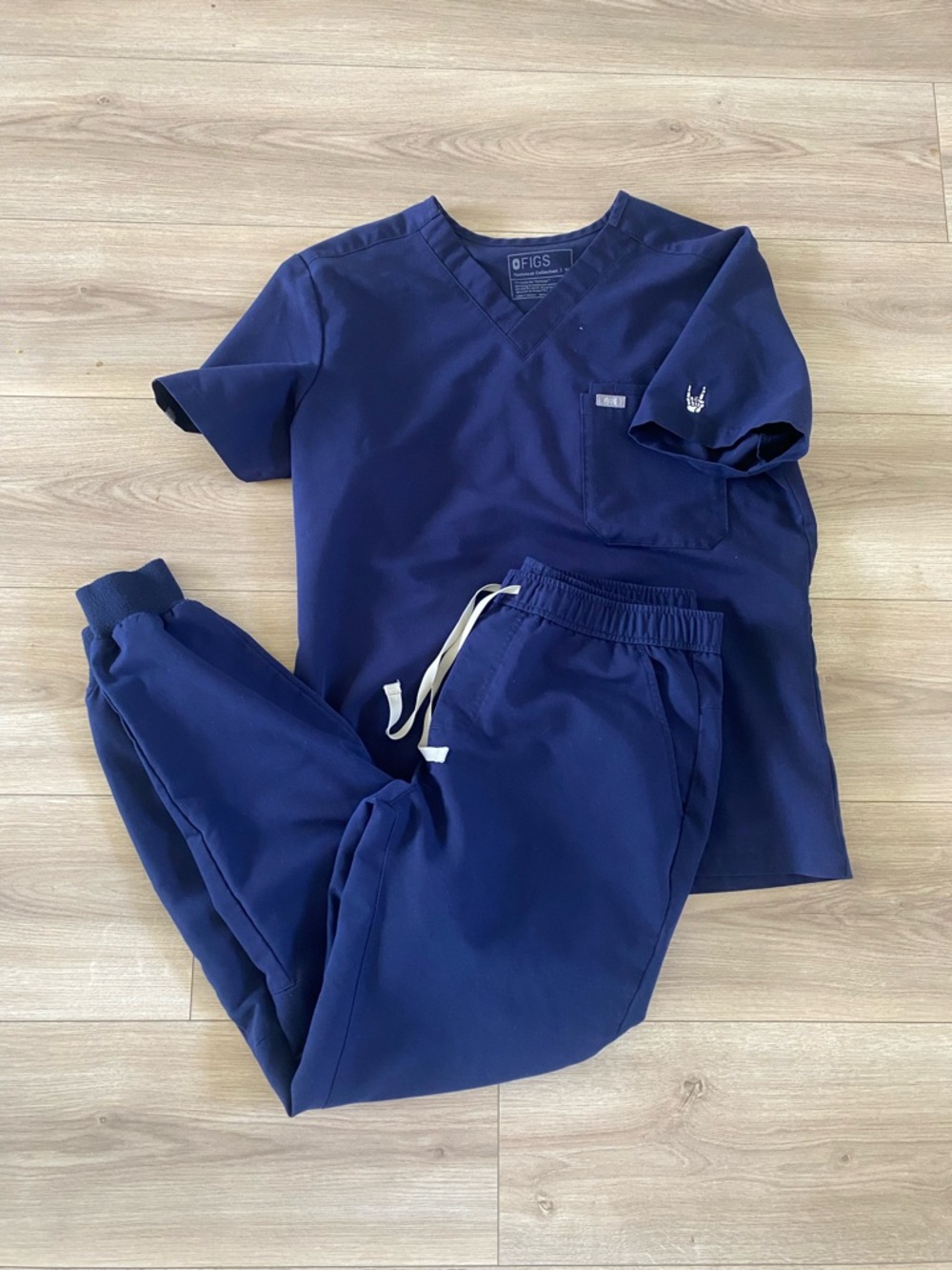 Figs Navy Blue Scrub Set Men’s Medium